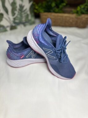 New Balance Women's Blue and Purple Knit Running Sneakers